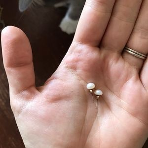 Pearl and 14k gold earrings